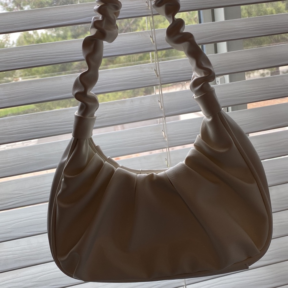 Olivia & Katie Scrunch Shoulder Bag